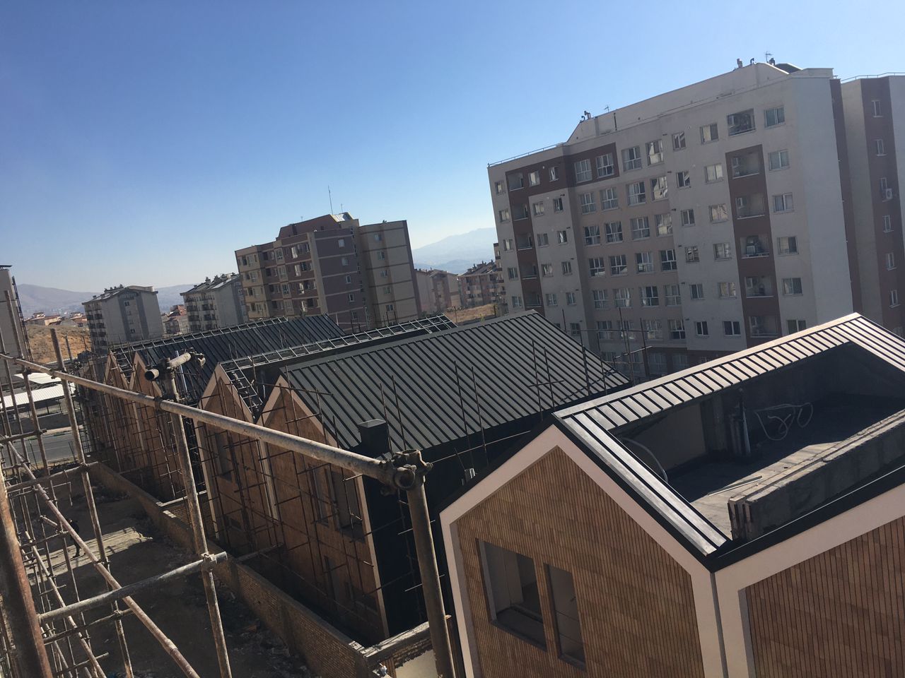 تعویض پوشش سقف