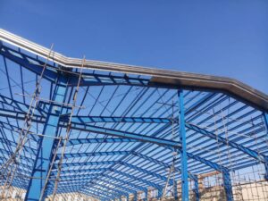 بررسی سبک اسکاندیناوی در طراحی سقف‌های شیروانی