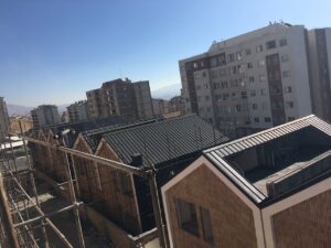 نقش ابزارهای اندازه‌گیری دیجیتال در شیب‌بندی سقف شیروانی