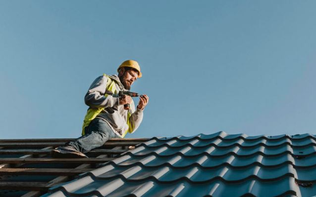 تعمیرات سقف شیروانی