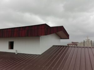 بررسی مقاومت لرزه‌ای اتصالات سقف شیروانی